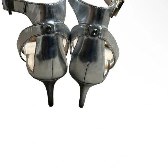 Louise Et Cie 'Hyacinth' Ankle Strap Sandal in Silver Leather Size 9.5 - Picture 7 of 7